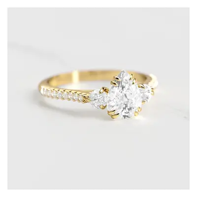 PEAR HALF PAVE DIAMOND RING WITH ACCENT STONES - 18k yellow gold / 1.25ct / lab diamond